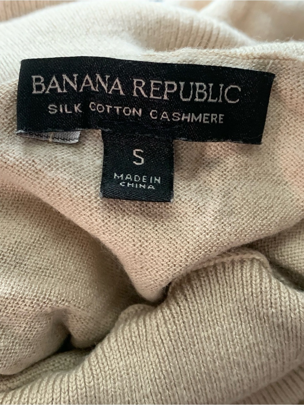 Banana Republic Silk Cotton Cashmere Turtleneck Sweater — Size Small - Picture 7 of 8